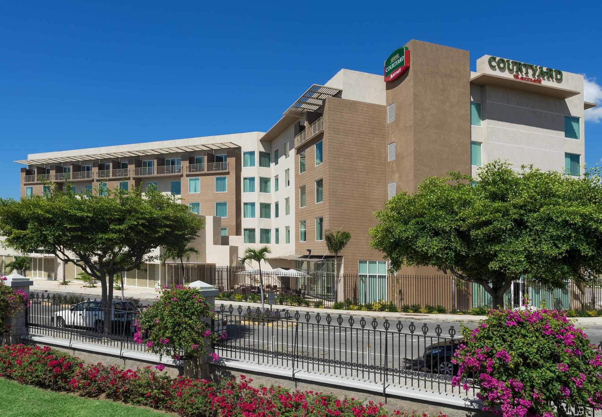 Hotel Courtyard By Marriott Kingston, Jamaica Exteriér fotografie