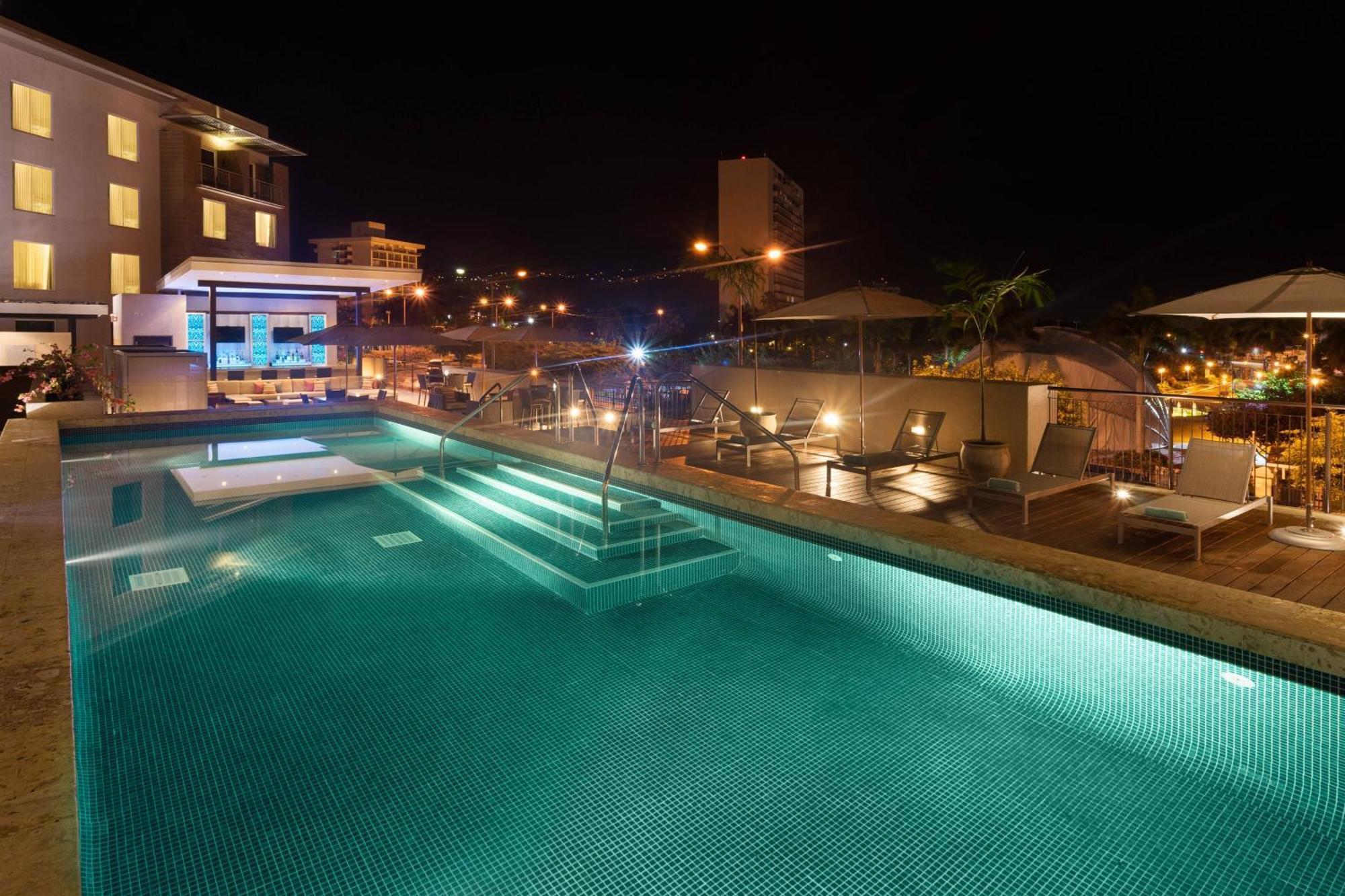 Hotel Courtyard By Marriott Kingston, Jamaica Exteriér fotografie