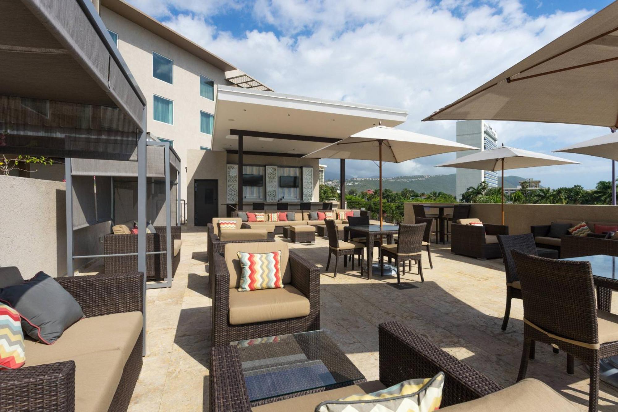 Hotel Courtyard By Marriott Kingston, Jamaica Exteriér fotografie