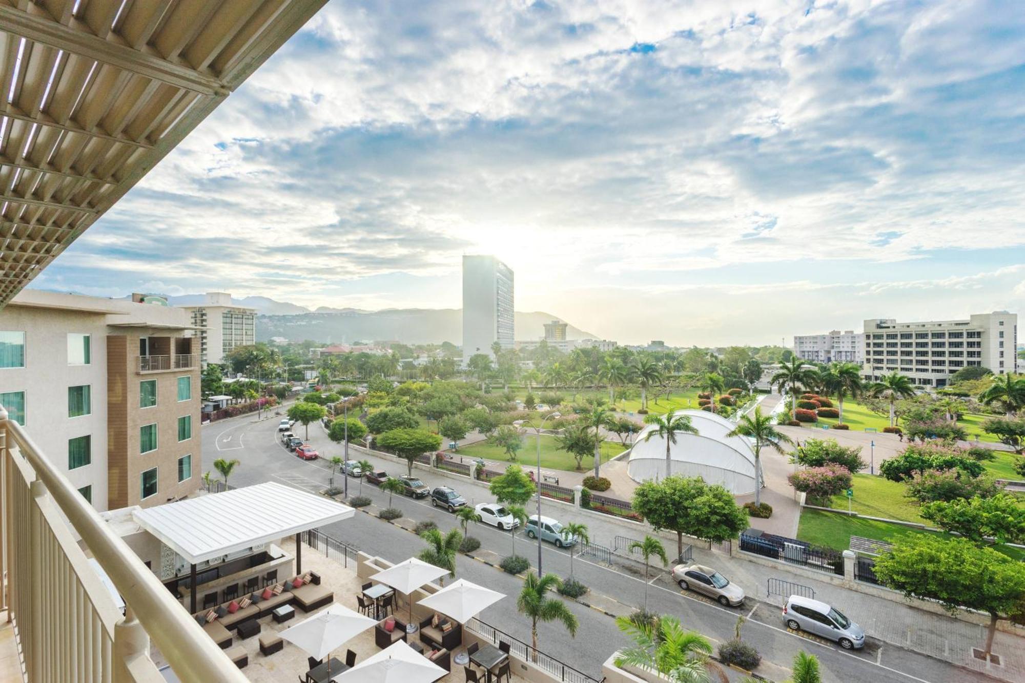 Hotel Courtyard By Marriott Kingston, Jamaica Exteriér fotografie